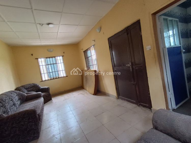 Lovely 2 Bedrooms Flat, Close to Ayobo, Aiyetoro, Abeokuta North, Ogun, Flat / Apartment for Sale