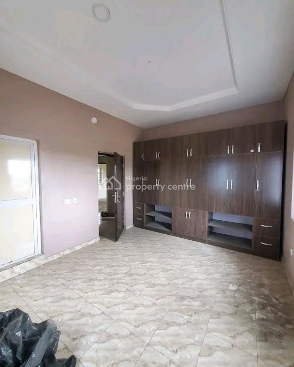 For Rent A Luxury Well Finished 2 Bedroom Flat, Off Eliozu Road, Port