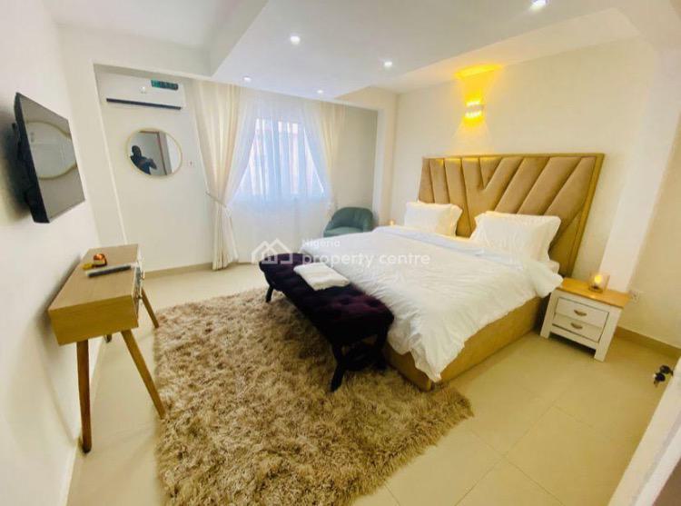 Luxury 3 Bedroom Apartment with Jacuzzi, Sanusi Fafunwa, Victoria Island (vi), Lagos, Flat / Apartment Short Let
