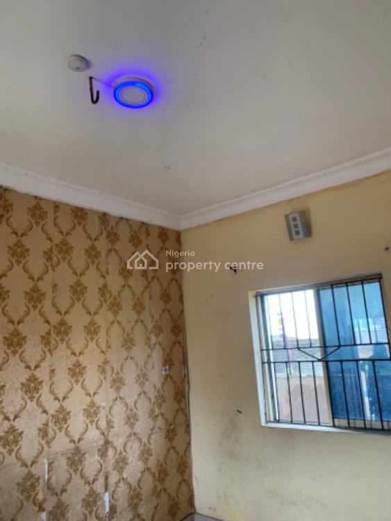 For Rent Decent Mini Flat, Off L & K Bus Stop Iyana Oworo, Gbagada