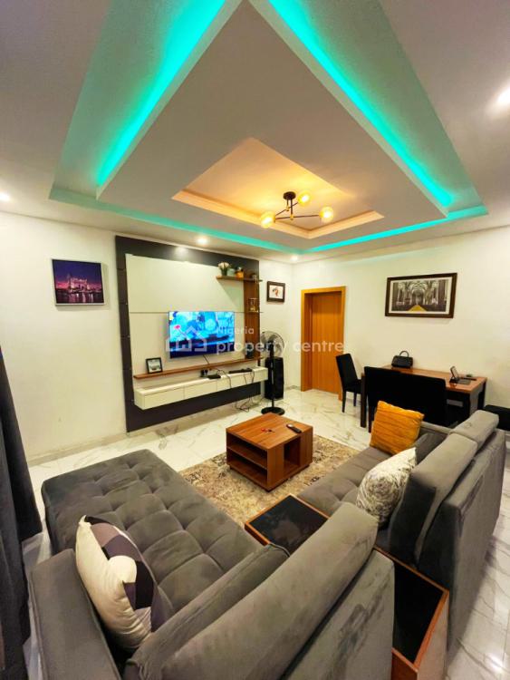 Luxury 2 Bedroom Apartment, Arikewuyo Street, Ilupeju, Lagos, Flat / Apartment Short Let