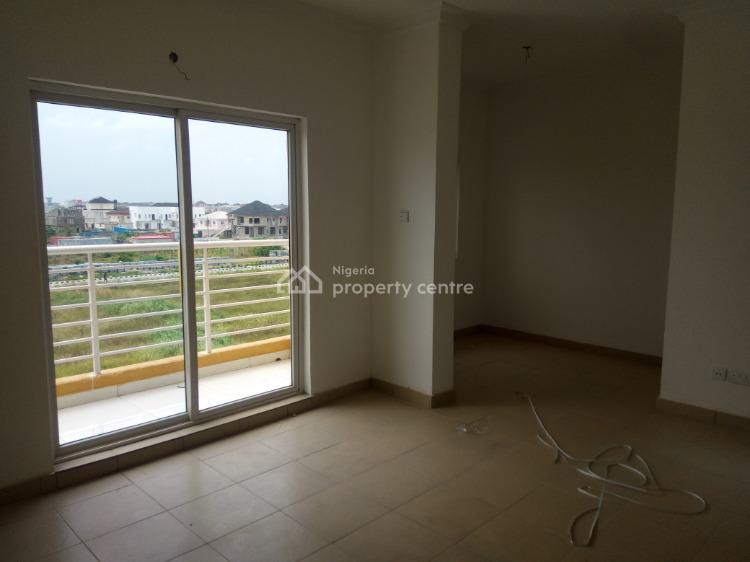 For Sale 3 Bedroom Penthouse Flat, Cadogan Estate, Osapa, Lekki, Lagos