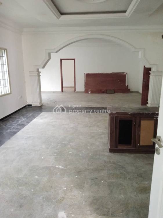 Big and Spacious Commercial Property, Giveaway Offer, Off Osibo Street, Lekki Phase 1, Lekki, Lagos, Commercial Property for Rent