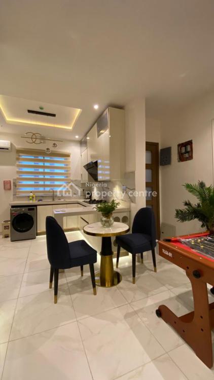 Super Luxurious 1 Bedroom with Pool and Gym, Off Admiralty Road, Lekki Phase 1, Lekki, Lagos, Mini Flat (room and Parlour) Short Let