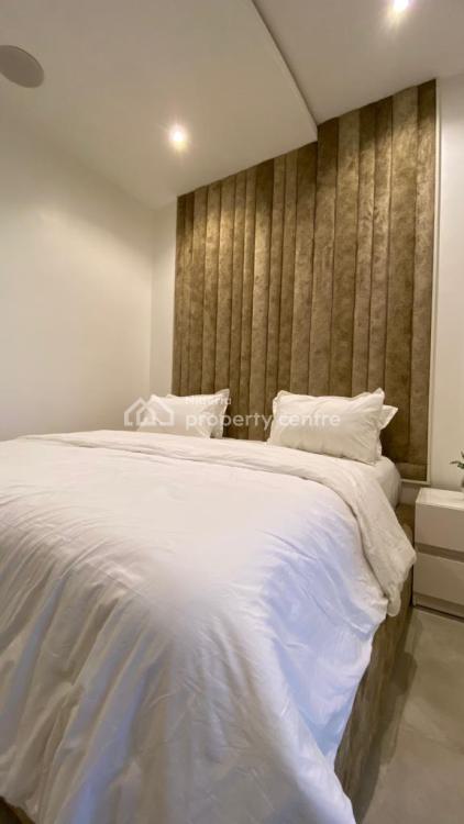 Super Luxurious 1 Bedroom with Pool and Gym, Off Admiralty Road, Lekki Phase 1, Lekki, Lagos, Mini Flat (room and Parlour) Short Let