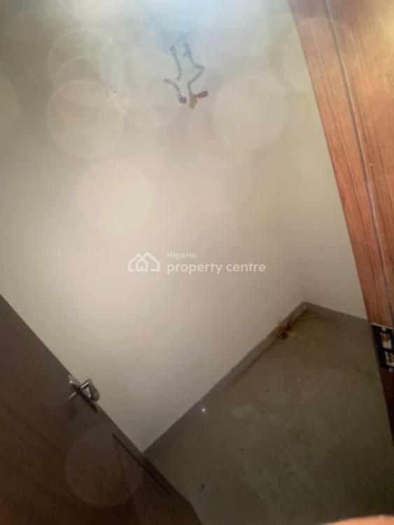 3 Bedroom Flat with a Bq, Ikota, Lekki, Lagos, Flat / Apartment for Rent