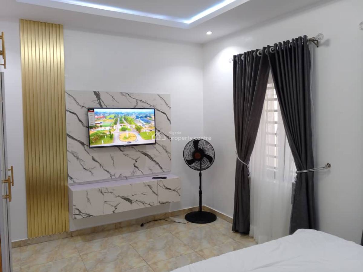 Luxury Bedroom Fully Serviced Apartment, Off Salvation Road Opebi Ikeja, Ikeja, Lagos, Flat / Apartment Short Let