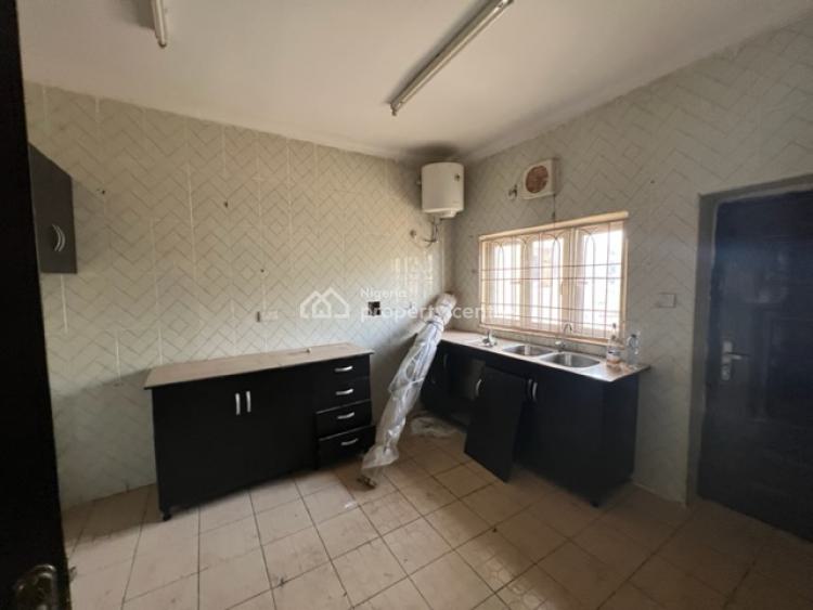 a Palatial & Well Secured 3 Bedrooms Apartment in an Estate, Nia Estate ( Abdullahi Attah) Behind Urban Shelter Estate, Lokogoma District, Abuja, Flat / Apartment for Sale