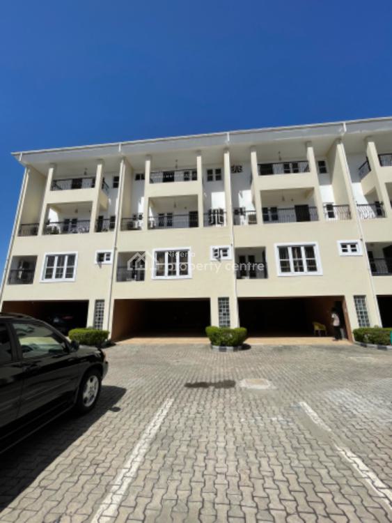 For Rent Spacious 4 Bedrooms Terraced Duplex With 2 Bqs, Oniru
