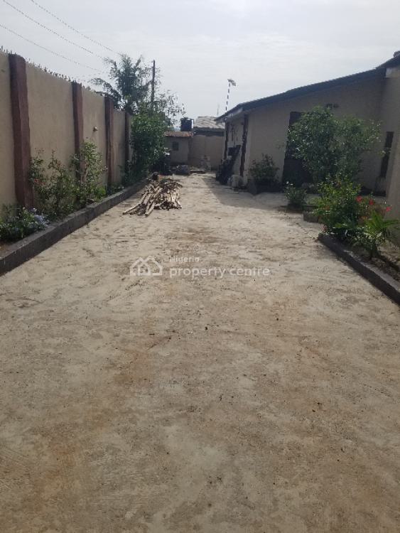 Executive 2 Bedrooms Flat, Giwa Bus-stop, Agege, Lagos, Flat / Apartment for Rent