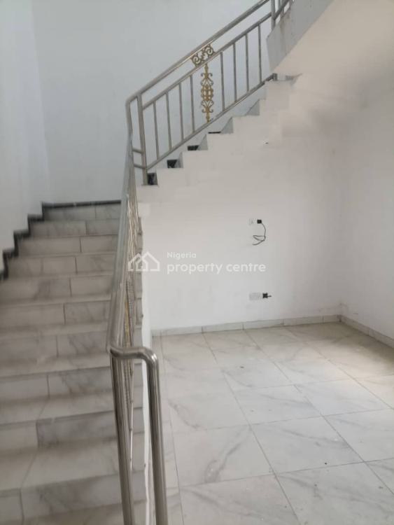 Distress Property 6 Bedroom Duplex, Goke Kupolati Street By Bashorun Estate,majek Sangotedo Lekki, Ajah, Lagos, Detached Duplex for Sale