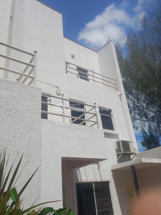 3 Bedrooms Terrace with Pool, Parkview Estate, Ikoyi, Lagos, Terraced Duplex for Rent
