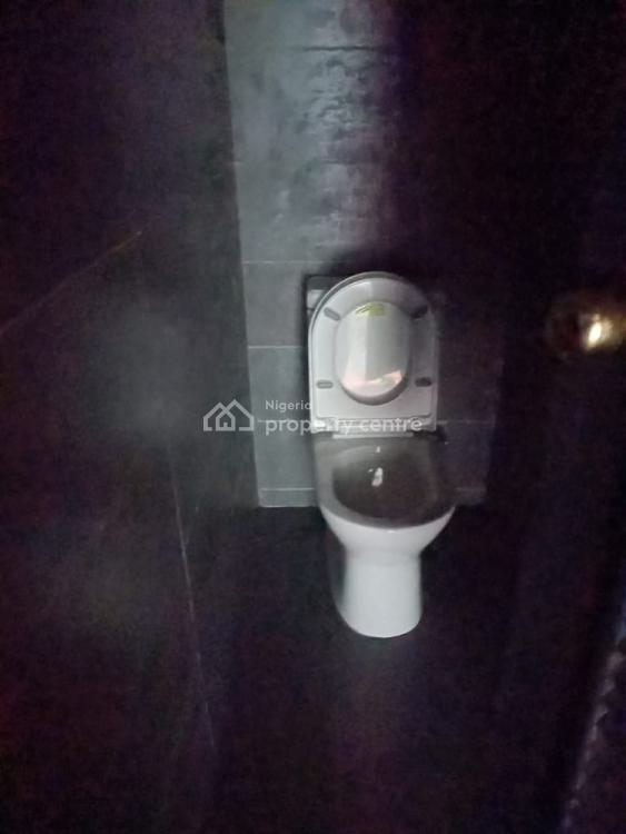 Commercial 5 Bedroom Detached House, Lekki Phase 1, Lekki, Lagos, Restaurant / Bar for Rent