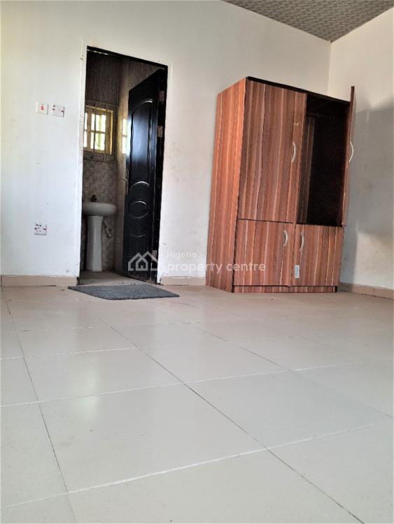 For Rent 4 Bedroom Fully Detached Duplex In A Tightly Secured Neighbourhood, Golden Pearl