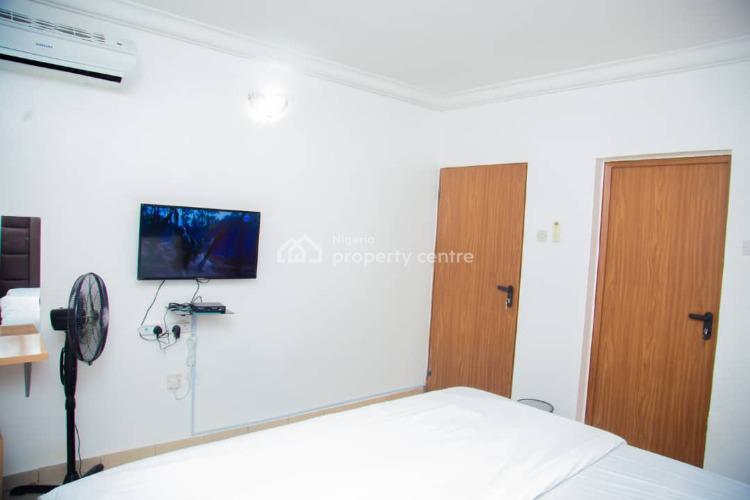 2 Bedroom  Apartment, 6 Euphrate Crescent, Close to Yoruba Mosque, Maitama 2, Maitama District, Abuja, Flat / Apartment Short Let