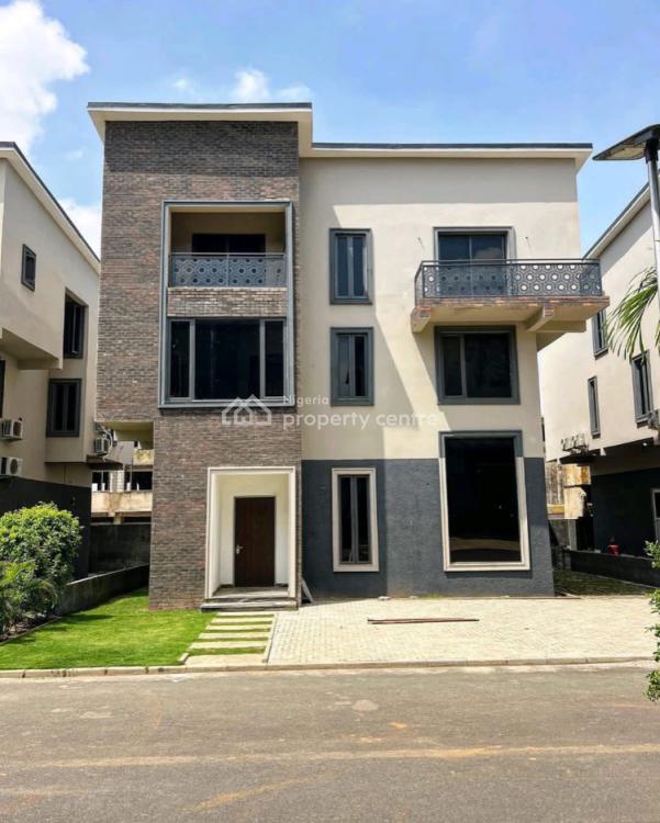 For Sale Smart Home In A Choice Part Of Town, Jabi, Abuja 5 Beds, 5