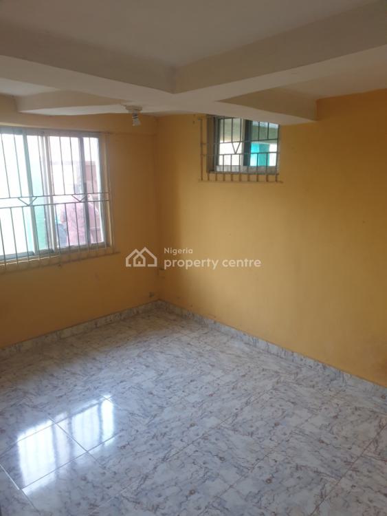 For Rent 2 Bedroom Flat, Ajose Street, Mende, Maryland, Lagos 1 Beds