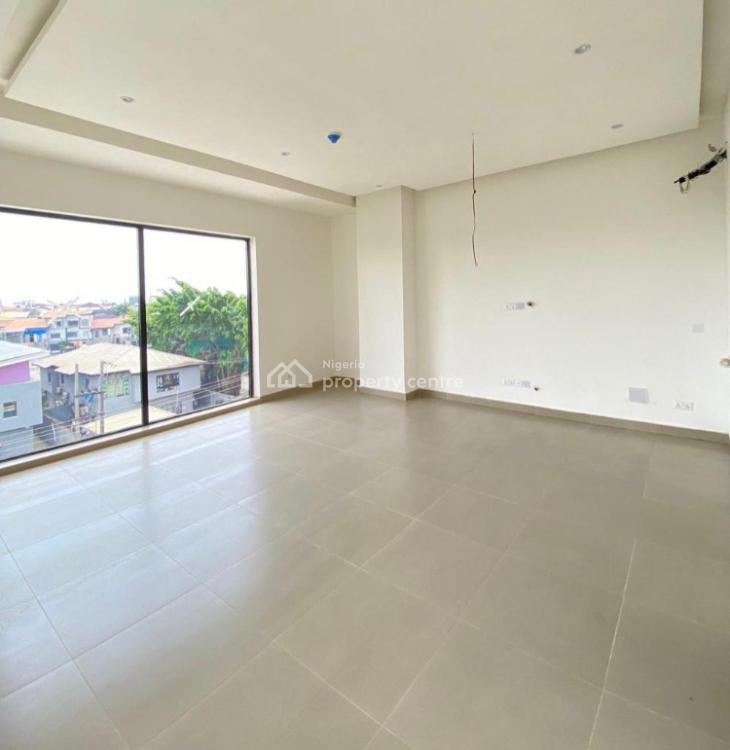 Luxury 2 Bedroom Apartment on Unit 205 with Garden, Lekki Phase 1, Lekki, Lagos, Flat / Apartment for Rent