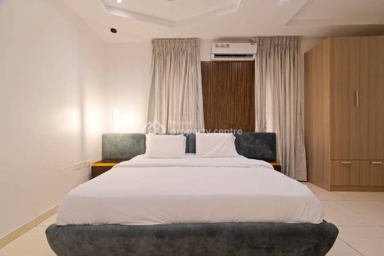 Luxury 4-bedroom Apartment in Vibrant, Balarabe Musa Crescent, Victoria Island (vi), Lagos, Flat / Apartment Short Let