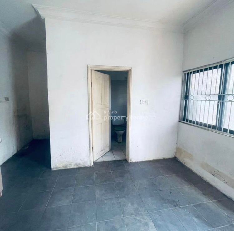 For Rent Studio Apartment Slightly In Lekki Phase1 Direct From