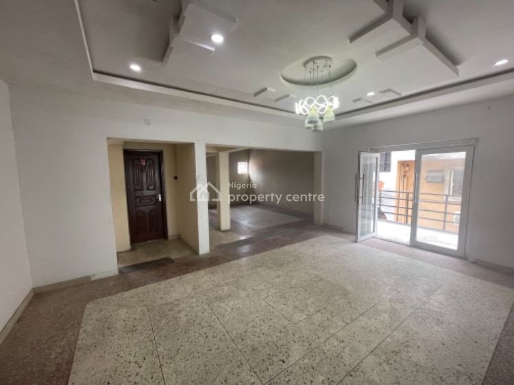 Well Located Office Space Facing a Major Road, Lekki Phase 1, Lekki, Lagos, Office Space for Rent