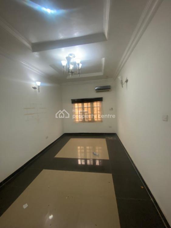 For Rent 3 Bedroom Flat In Wuye Abuja, Wuye, Wuye, Abuja 2 Beds