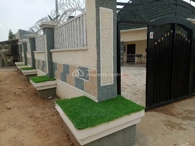 For Sale 4 Bedroom Bungalow House + B.q With Excellent Facilities