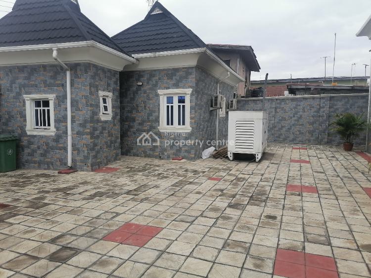 For Sale 5 Bedrooms Detached Bungalow, Onigbongbo, Maryland, Lagos 5