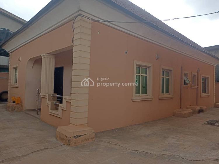 For Rent Detached Bungalow Of 3 Bedroom Sharing Compound With 4 Flat,p