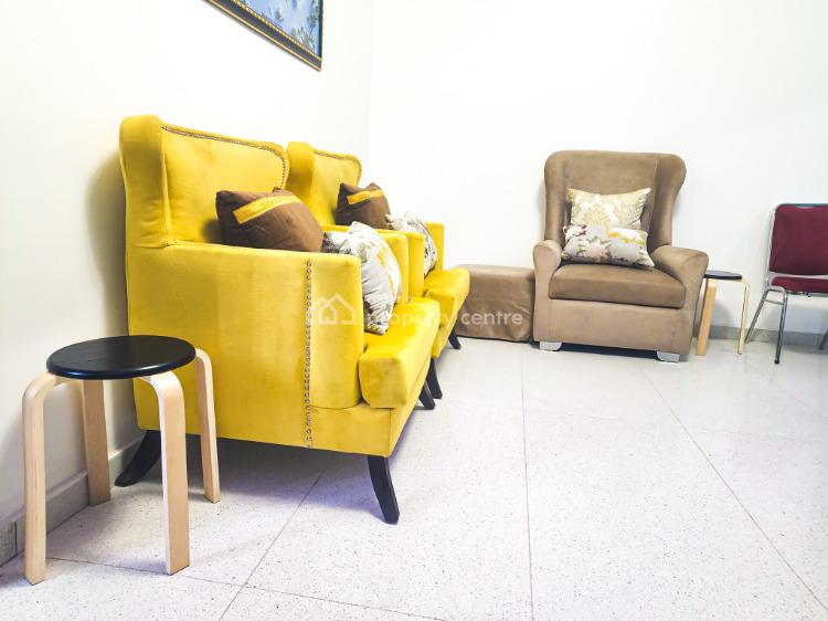 Amazing 1 Bedroom Haven + 24 Hours Light + Inverters + Tour Guide, Angel Martin Estate, Lugbe District, Abuja, Mini Flat (room and Parlour) Short Let