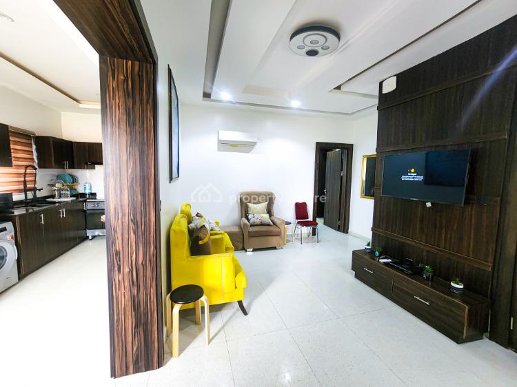 Amazing 1 Bedroom Haven + 24 Hours Light + Inverters + Tour Guide, Angel Martin Estate, Lugbe District, Abuja, Mini Flat (room and Parlour) Short Let