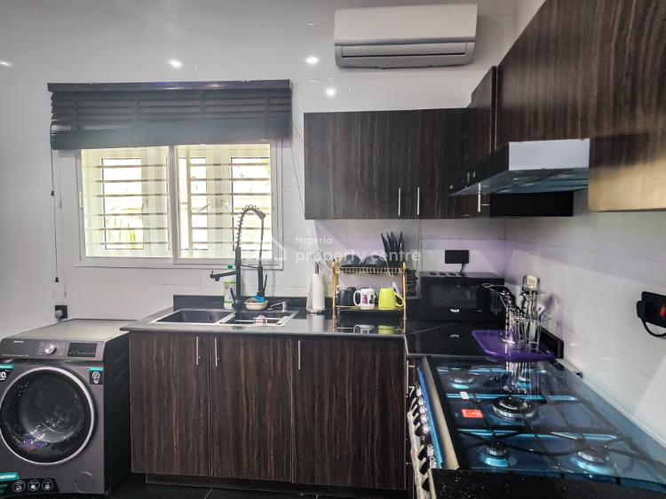 4-bedroom Duplex with 247 Light + Inverter + Tour Guide, Angel Martin Estate, Lugbe District, Abuja, Detached Duplex Short Let