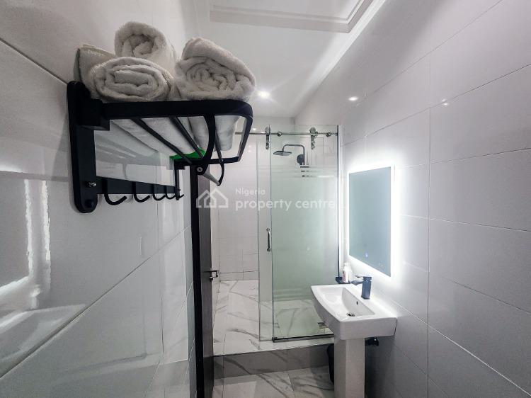 4-bedroom Duplex with 247 Light + Inverter + Tour Guide, Angel Martin Estate, Lugbe District, Abuja, Detached Duplex Short Let