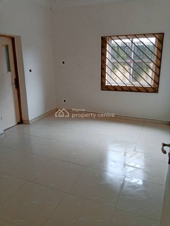 For Rent Sixteen Rooms Fully Detached House, Oniru Estate, Oniru