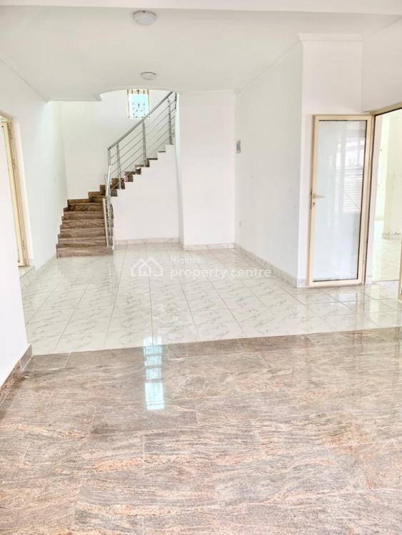 Commercial Property Measuring 42 Sqm, Oniru, Victoria Island (vi), Lagos, Commercial Property for Rent