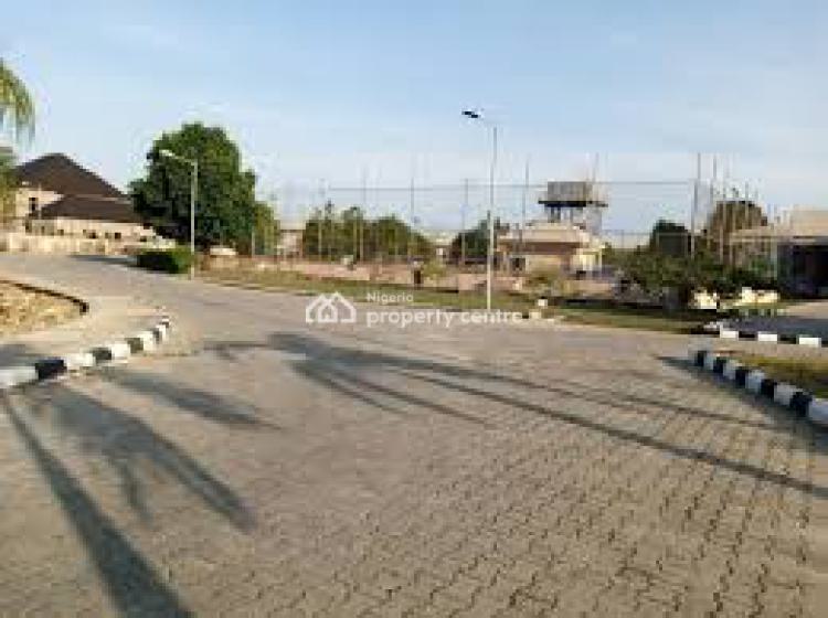 For Sale 4bedroom Semidetached House With 2room Bq, Emerald Estate