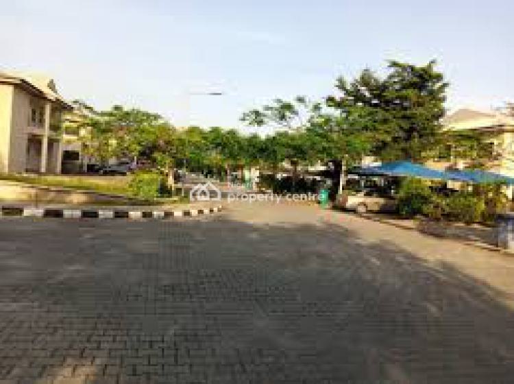 For Sale 4bedroom Semidetached House With 2room Bq, Emerald Estate