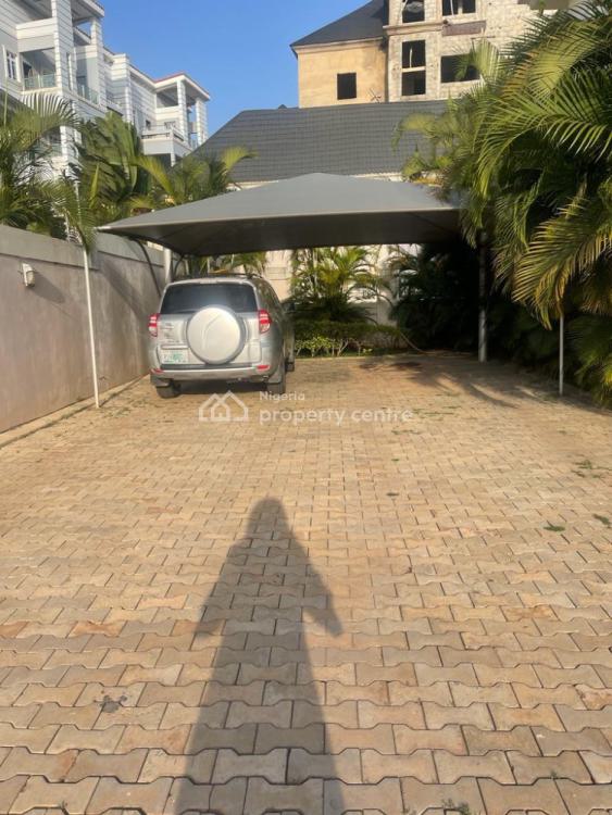 For Sale Luxury 6 Bedroom Fully Detached Serviced Duplex ,bq,pool