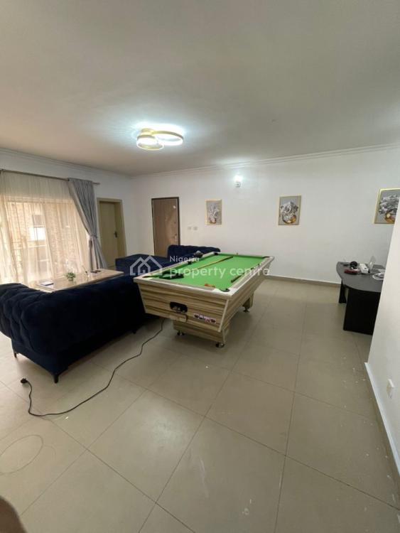 Luxury Room in a Shared Apartment with Swimming Pool, Ikate Elegushi, Lekki, Lagos, Flat / Apartment Short Let