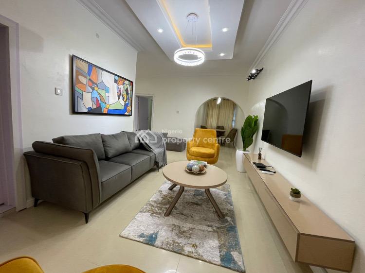 Three Bedrooms Luxury Apartment, Gra Phase 2, Magodo, Lagos, Flat / Apartment Short Let
