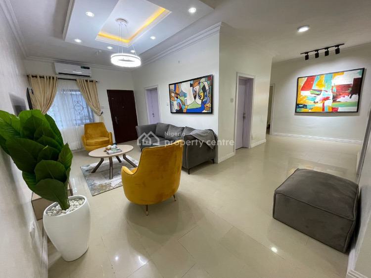 Three Bedrooms Luxury Apartment, Gra Phase 2, Magodo, Lagos, Flat / Apartment Short Let