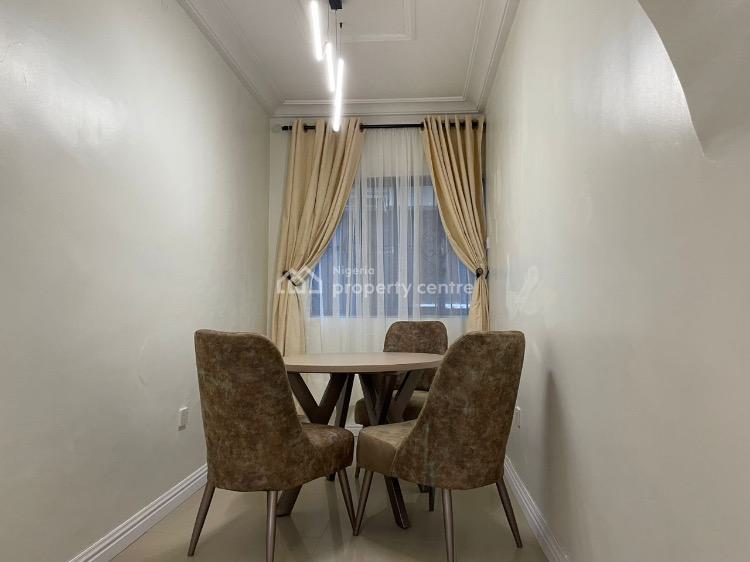 Three Bedrooms Luxury Apartment, Gra Phase 2, Magodo, Lagos, Flat / Apartment Short Let