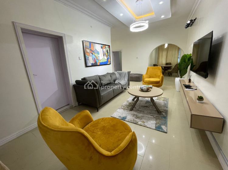 Three Bedrooms Luxury Apartment, Gra Phase 2, Magodo, Lagos, Flat / Apartment Short Let