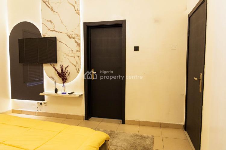 Luxury 3 Bedroom Apartment, Chevron, Lekki Phase 2, Lekki, Lagos, Flat / Apartment Short Let