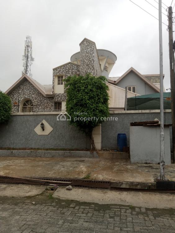 For Sale 1100sqms With A Structure, Off Admiralty Road, Lekki Phase 1