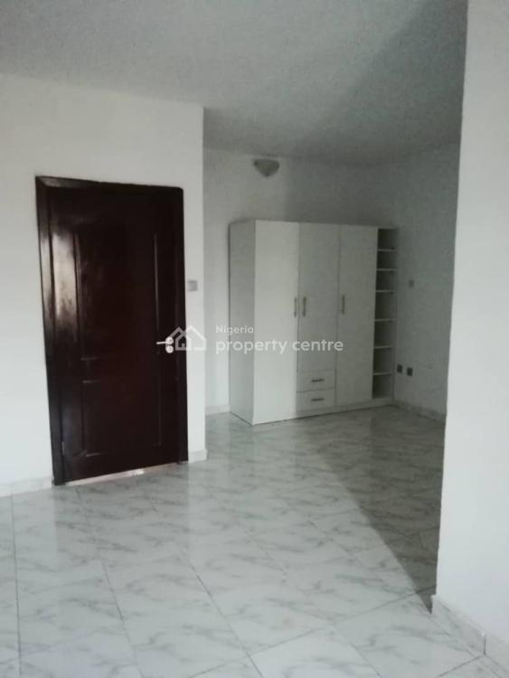 For Rent Newly Renovated 4 Bedroom Apartment, Victoria Garden City Bus