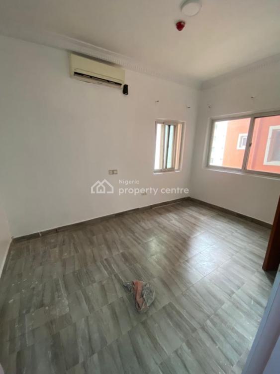 For Rent: Bedroom Flat Shared Apartment, Salem Spa Road, Lekki