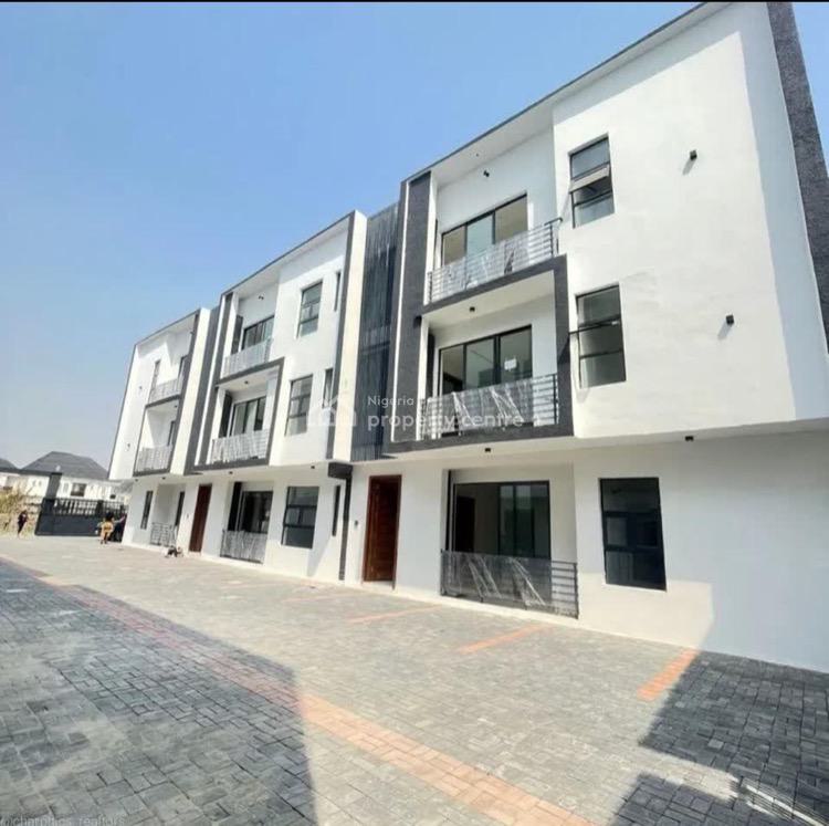 For Rent Fully Furnished Serviced 2 Bedroom Apartment Available, Lekki