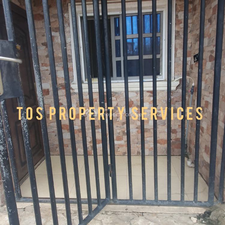 For Rent 2 Bedroom Flat + Gas Cooker, Water Heater Etc, Yaba, Lagos