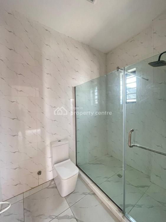 Distress Deal 3 Bedroom Semi Detached Duplex, Lekki County, Ikota, Lekki, Lagos, Semi-detached Duplex for Sale